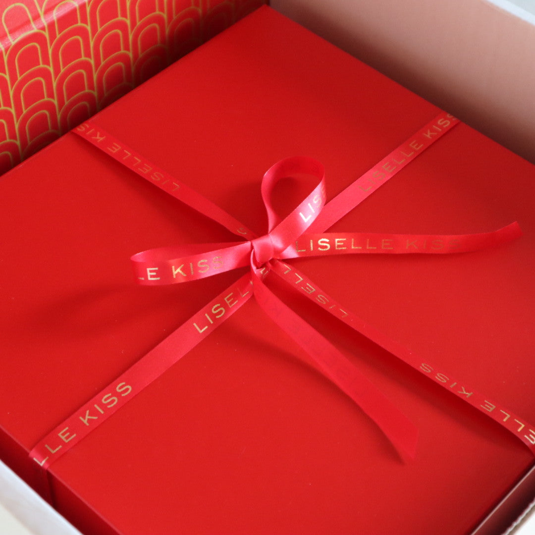 The First Kiss — Heirloom No. I