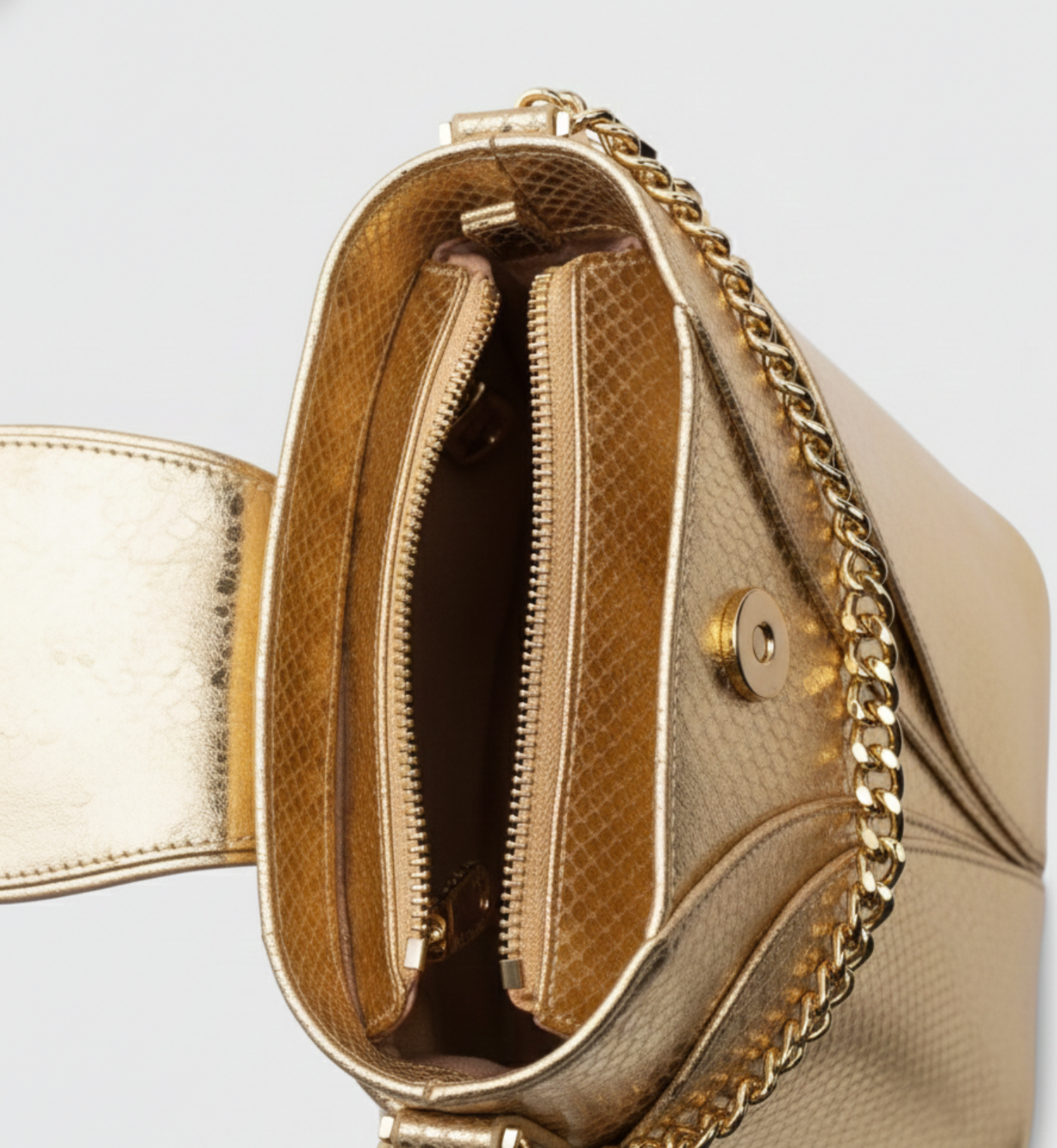 The Zena Kiss — Heirloom No. III